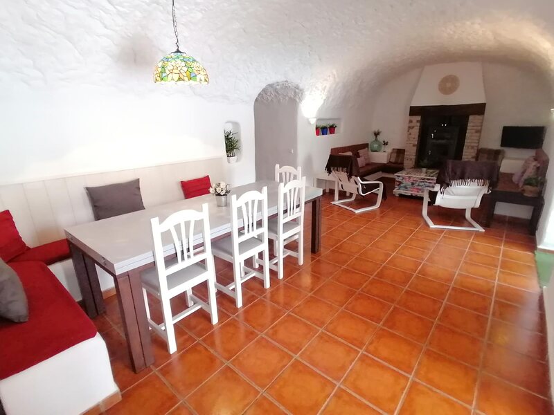Cuevas Adonia I y II